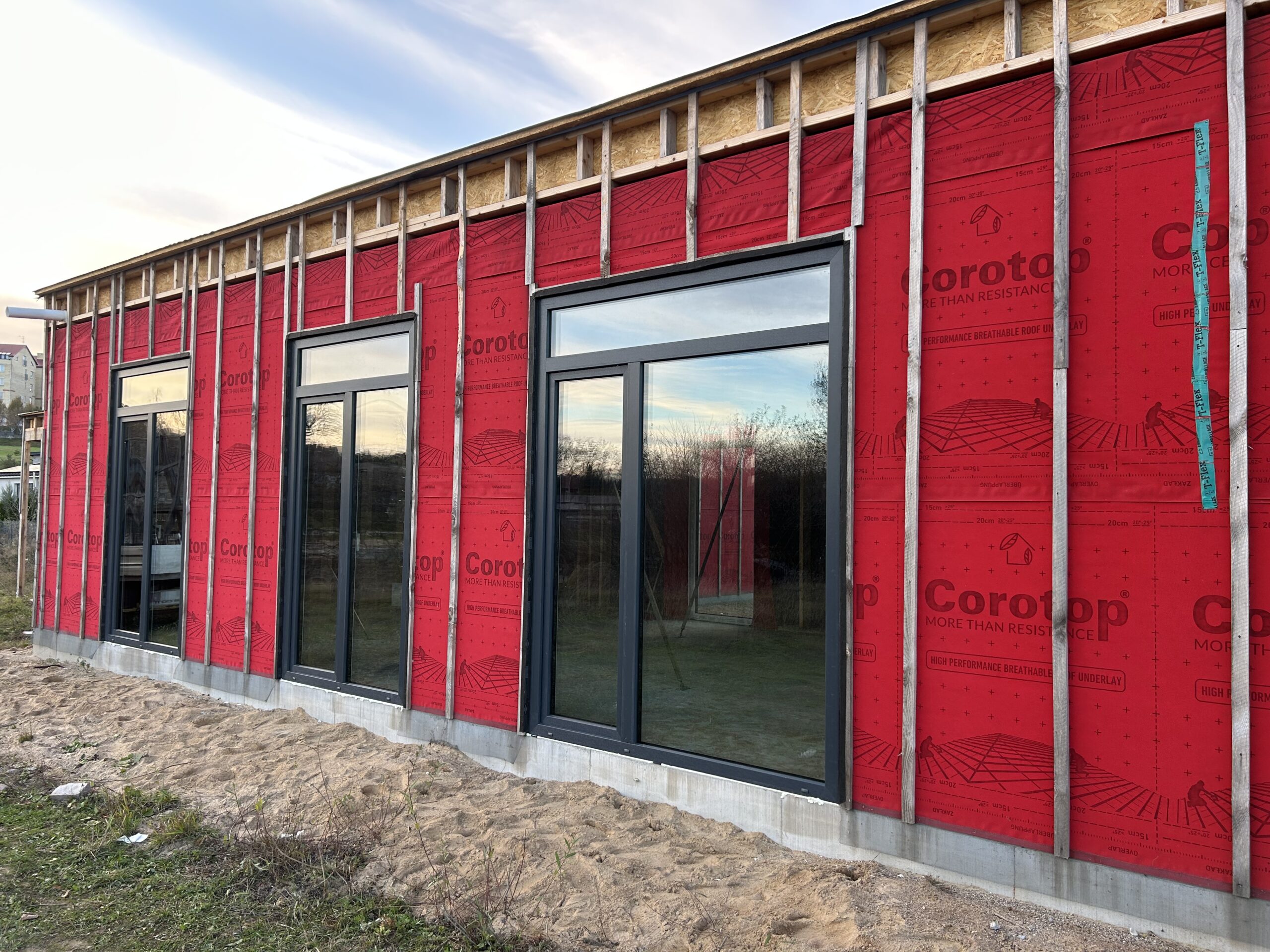 Atlikti ,,Perfectherm MD '' profilio prejektavimo bei montavimo darbai