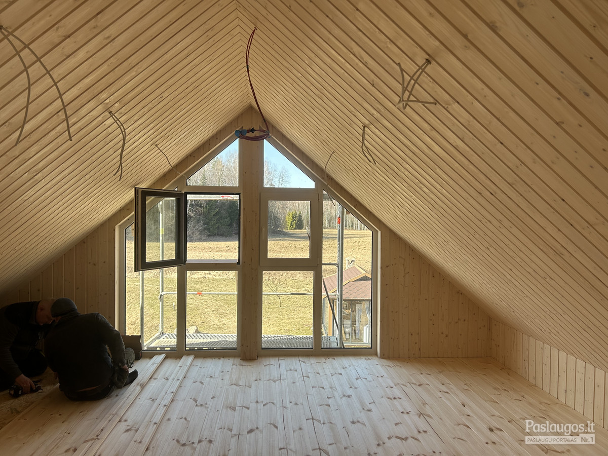 trikampio formos langai